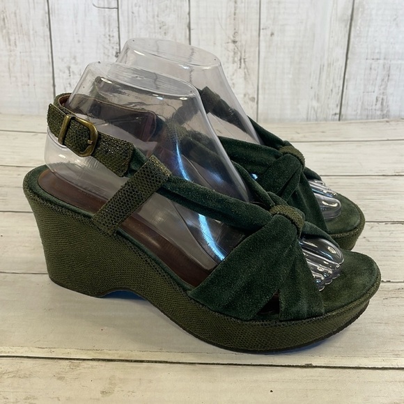 Sundance Forest Green Suede and "Snakeskin" Wedge Sandal - Picture 1 of 14